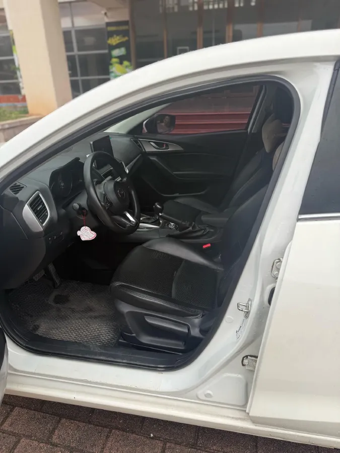 2017 Mazda 3 Axela 1.5L 117HP L4 6AT,autocango,china used car exporter,china ev exporter,chinese used car exporter,chinese used ev exporter