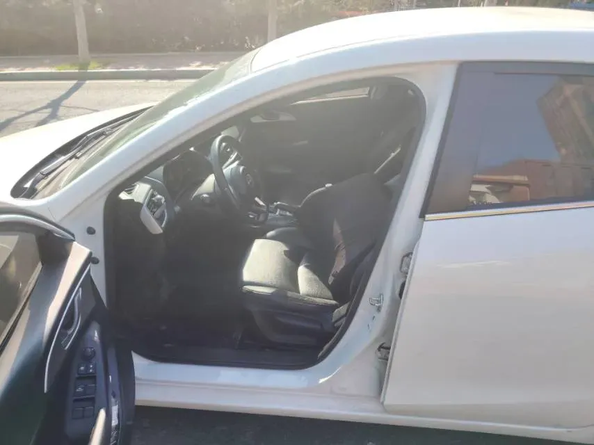 2019 Mazda 3 Axela 1.5L 117HP L4 6AT,autocango,china used car exporter,china ev exporter,chinese used car exporter,chinese used ev exporter