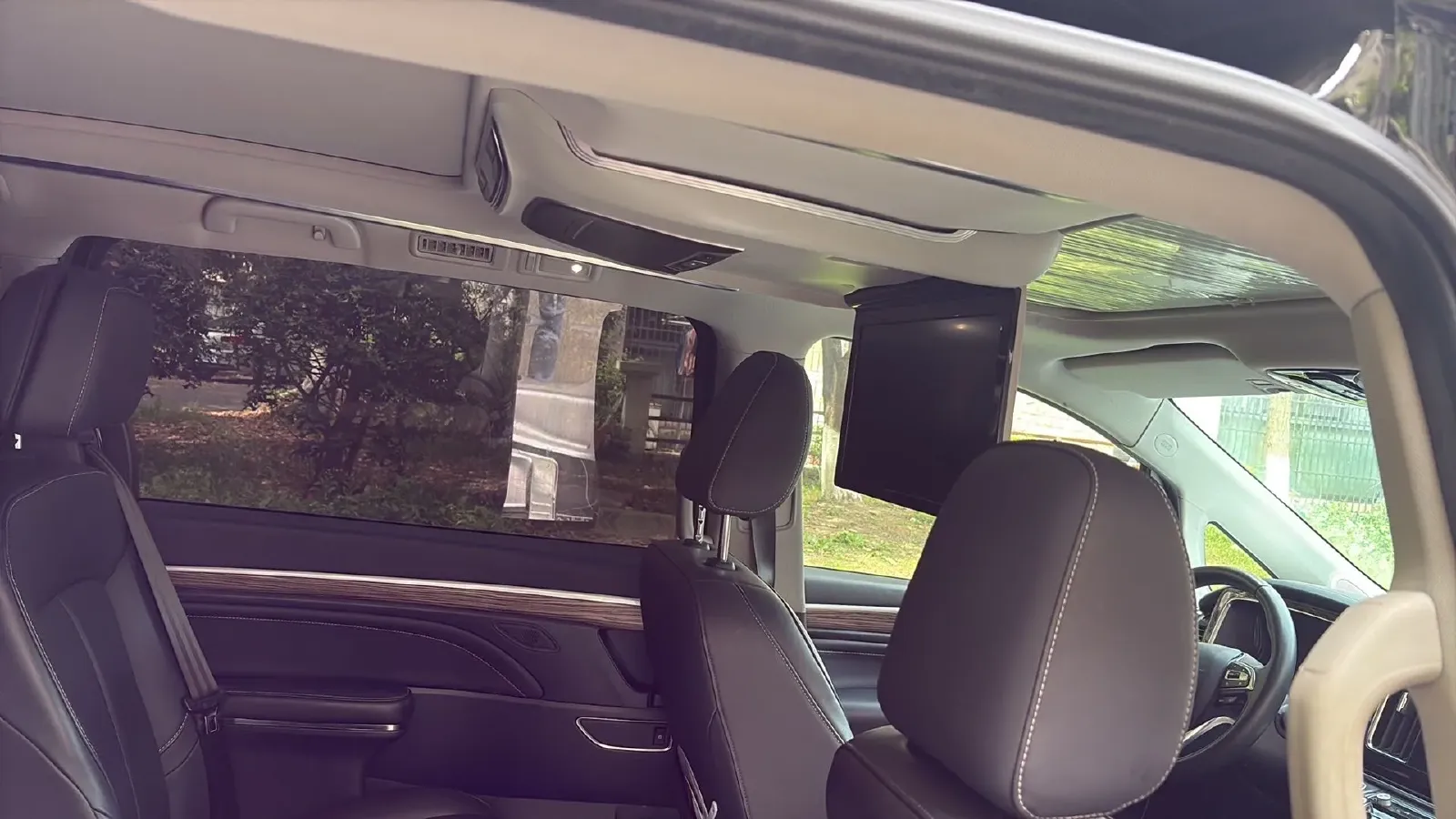 2021 GAC Trumpchi M8 2.0T 252HP L4 8AT,autocango,china used car exporter,china ev exporter,chinese used car exporter,chinese used ev exporter