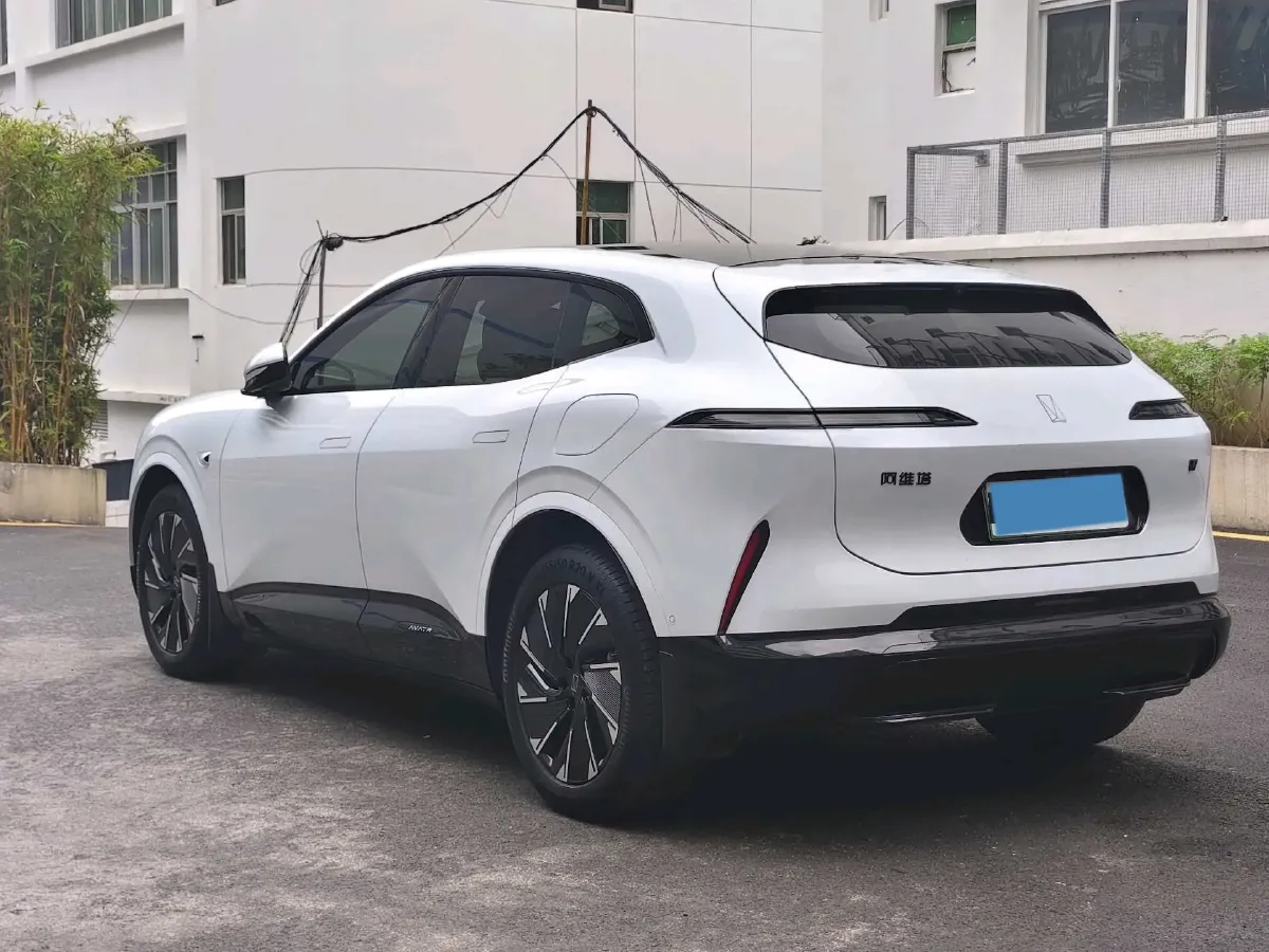 2024 Avatr 07 1.5T 156HP L4 REEV 39.05KWH,autocango,china used car exporter,china ev exporter,chinese used car exporter,chinese used ev exporter