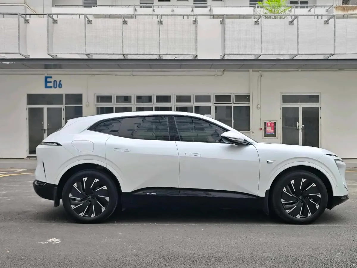 2024 Avatr 07 1.5T 156HP L4 REEV 39.05KWH,autocango,china used car exporter,china ev exporter,chinese used car exporter,chinese used ev exporter