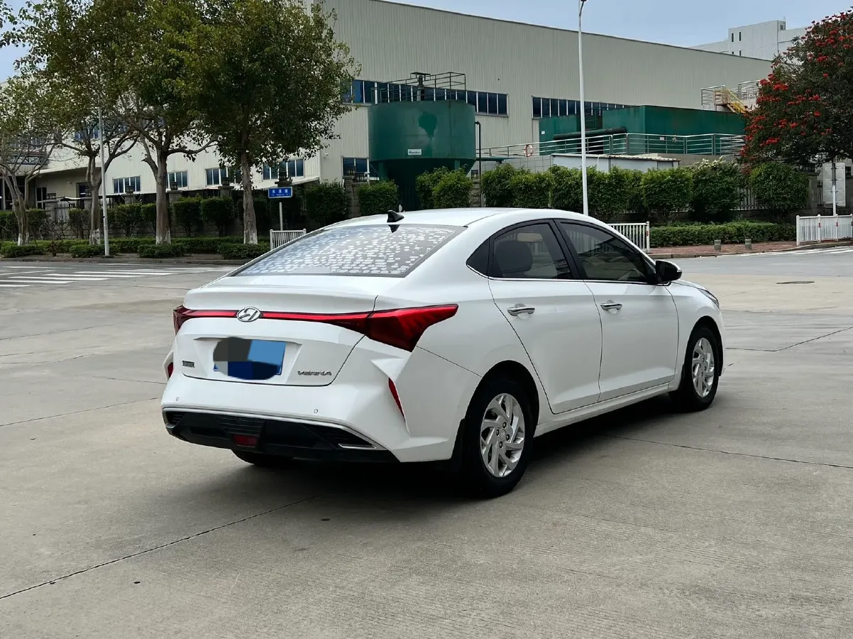 2020 Hyundai Verna 1.4L 100HP L4 6MT,autocango,china used car exporter,china ev exporter,chinese used car exporter,chinese used ev exporter
