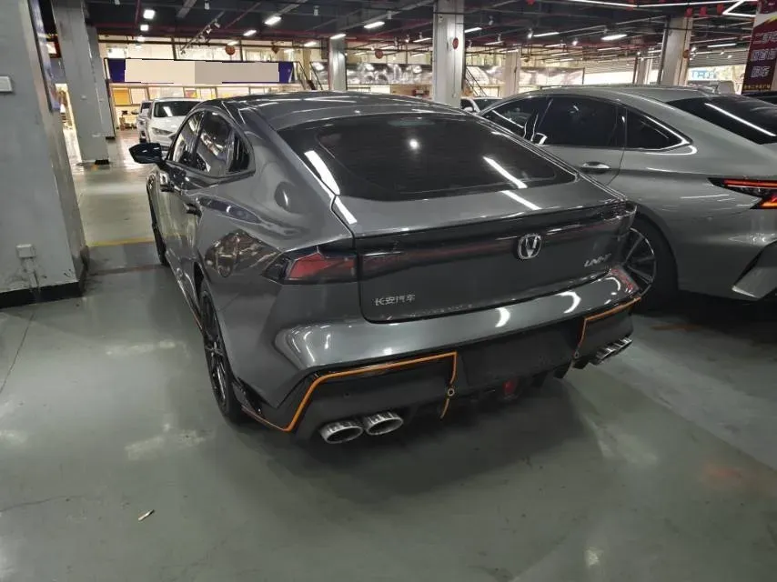 2022 ChangAn UNI-V 1.5T 188HP L4 7DCT,autocango,china used car exporter,china ev exporter,chinese used car exporter,chinese used ev exporter