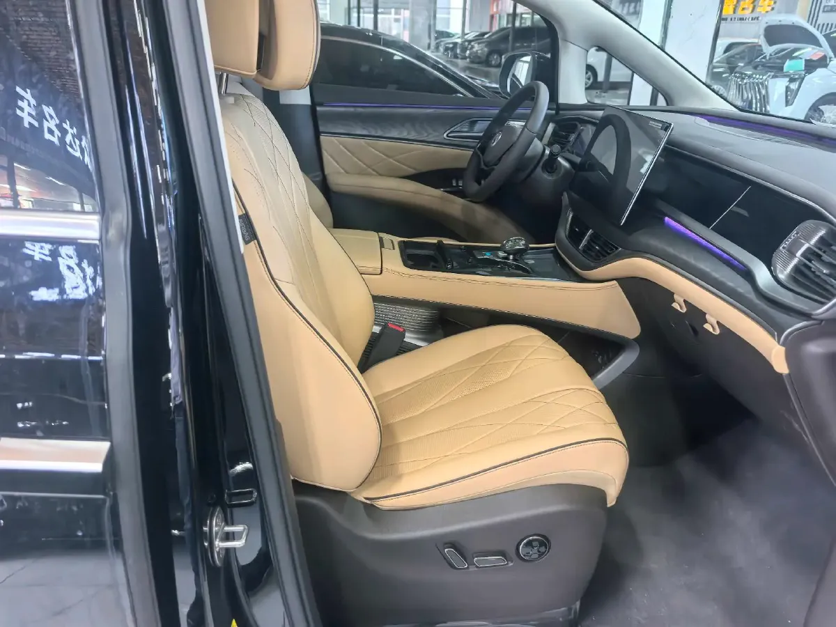 2024 Denza D9 1.5T 139HP L4 E-CVT PHEV 40KWH,autocango,china used car exporter,china ev exporter,chinese used car exporter,chinese used ev exporter