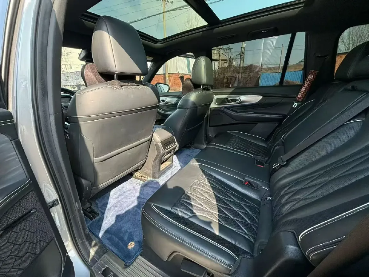 2022 GAC Trumpchi GS8 2.0T 252HP L4 8AT,autocango,china used car exporter,china ev exporter,chinese used car exporter,chinese used ev exporter