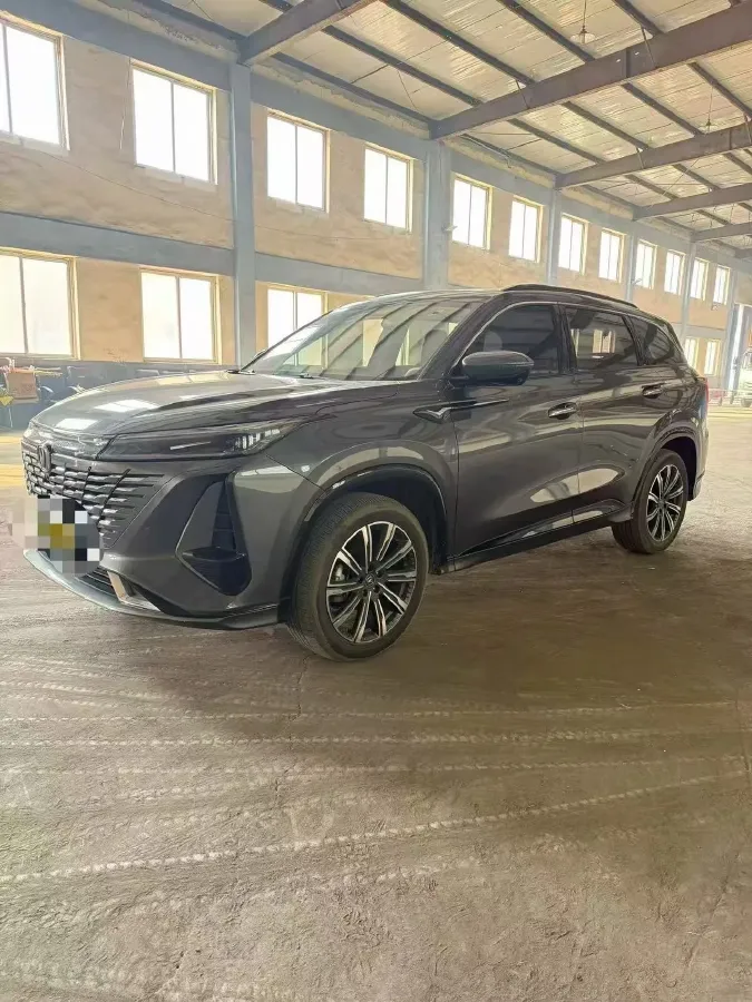 2023 ChangAn CS75 Plus 1.5T 188HP L4 8AT,autocango,china used car exporter,china ev exporter,chinese used car exporter,chinese used ev exporter
