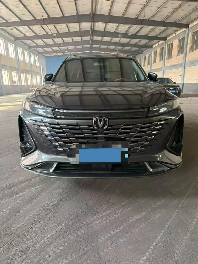 2023 ChangAn CS75 Plus 1.5T 188HP L4 8AT,autocango,china used car exporter,china ev exporter,chinese used car exporter,chinese used ev exporter