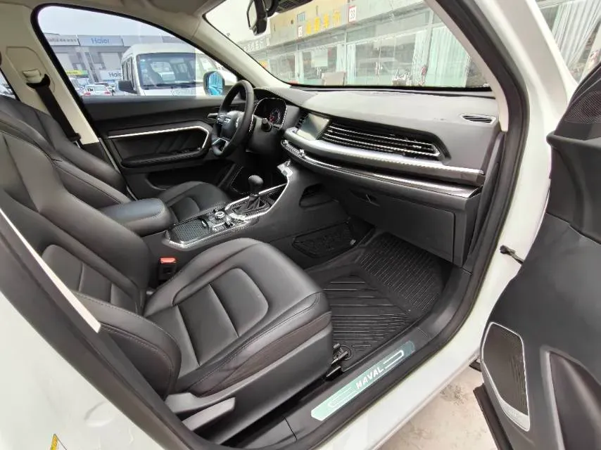 2017 Haval H6 2.0T 197HP L4 7DCT,autocango,china used car exporter,china ev exporter,chinese used car exporter,chinese used ev exporter