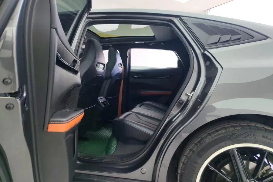 2023 ChangAn UNI-V 1.5T 188HP L4 7DCT,autocango,china used car exporter,china ev exporter,chinese used car exporter,chinese used ev exporter