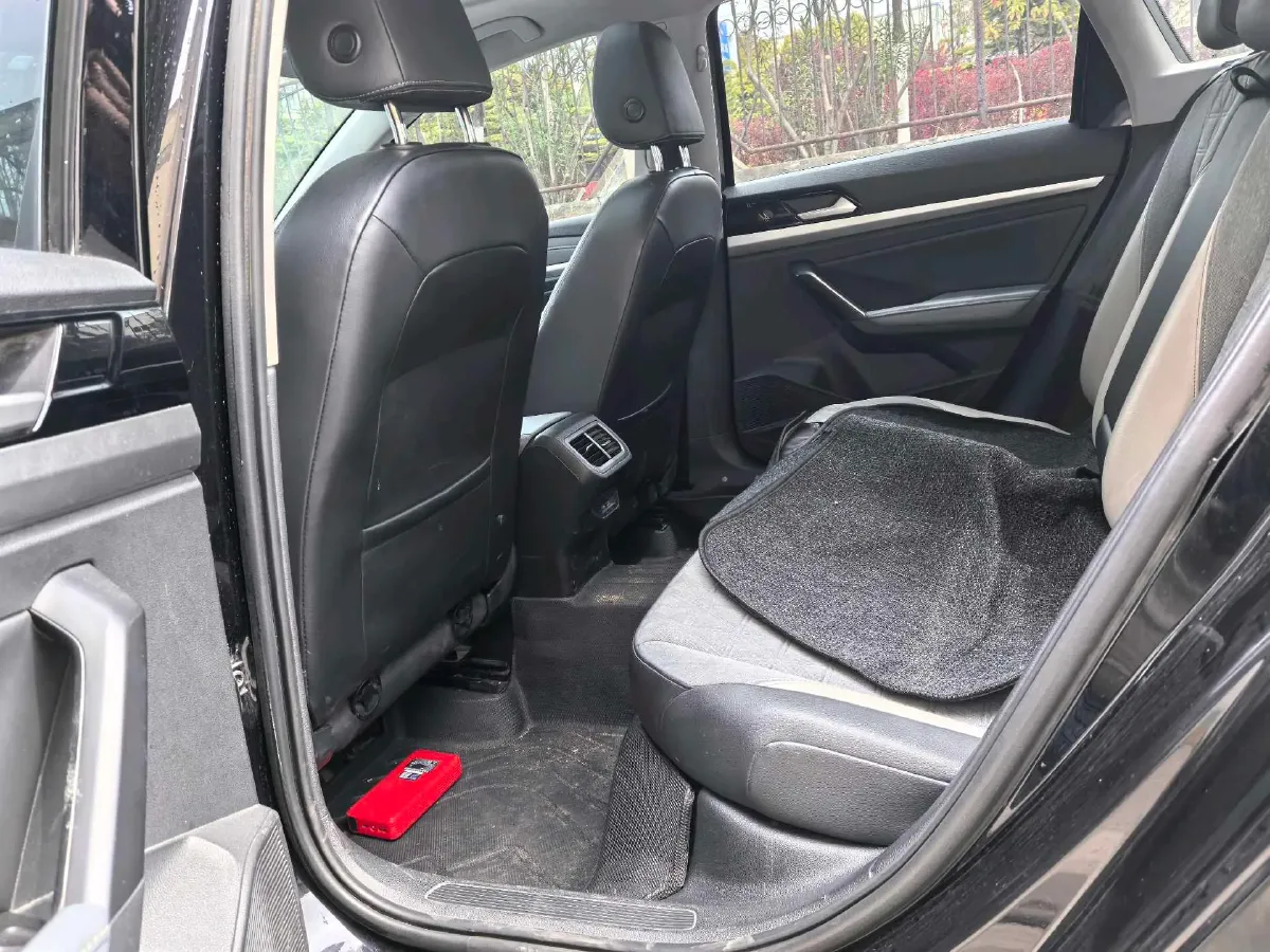 2023 Volkswagen Lavida 1.5L 113HP L4 6AT,autocango,china used car exporter,china ev exporter,chinese used car exporter,chinese used ev exporter