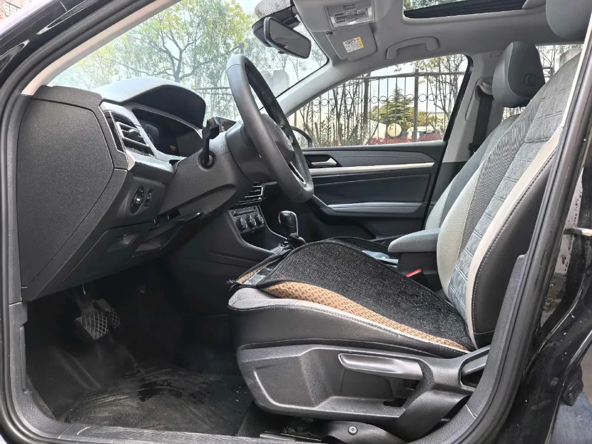 2023 Volkswagen Lavida 1.5L 113HP L4 6AT,autocango,china used car exporter,china ev exporter,chinese used car exporter,chinese used ev exporter