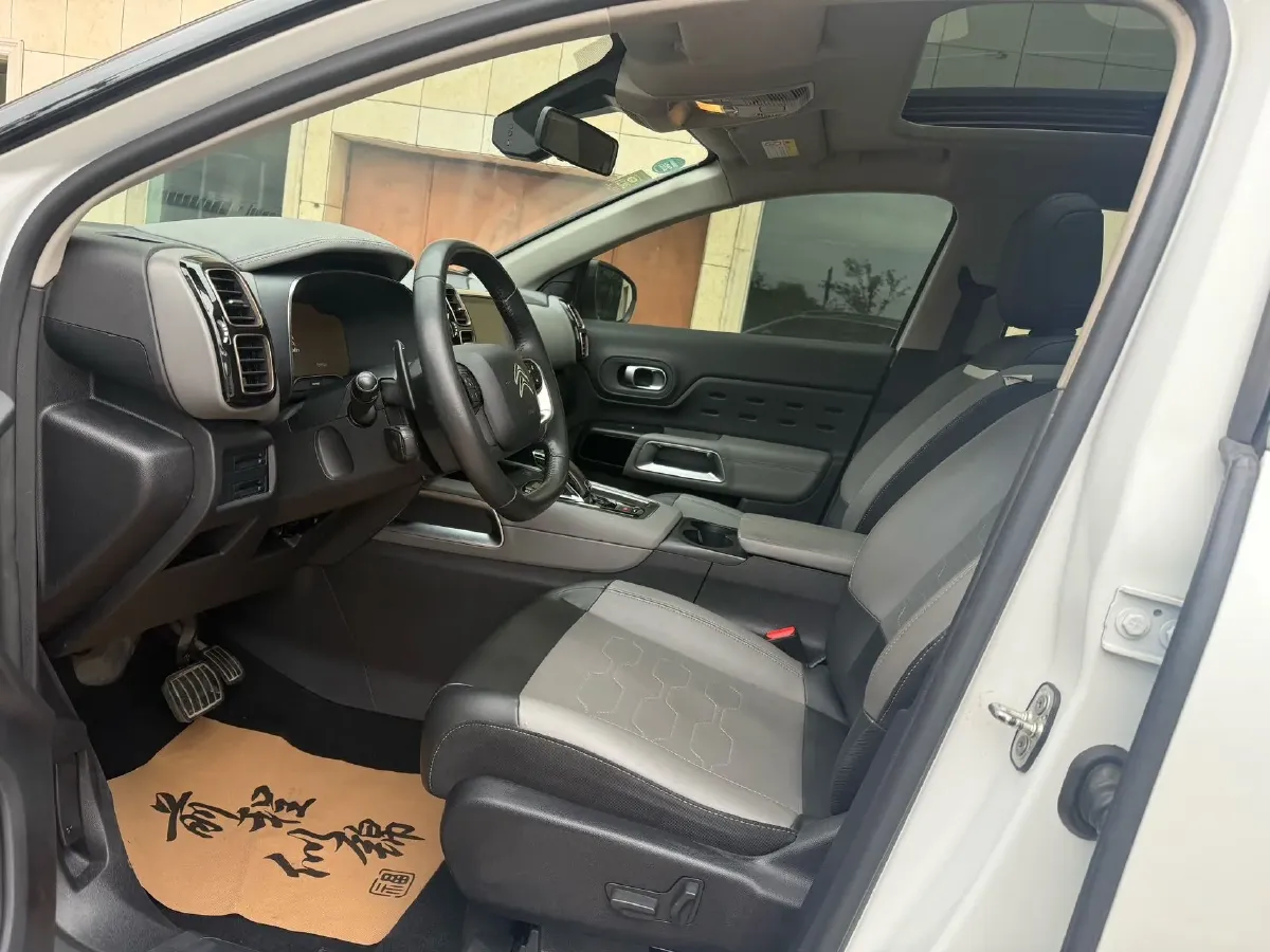 2020 Citroen C5 Aircross 1.6T 170HP L4 6AT,autocango,china used car exporter,china ev exporter,chinese used car exporter,chinese used ev exporter