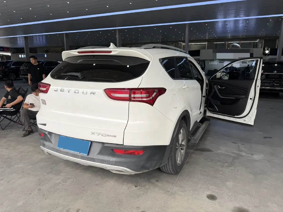 2018 SWM X7 1.8L 137HP L4 5MT,autocango,china used car exporter,china ev exporter,chinese used car exporter,chinese used ev exporter