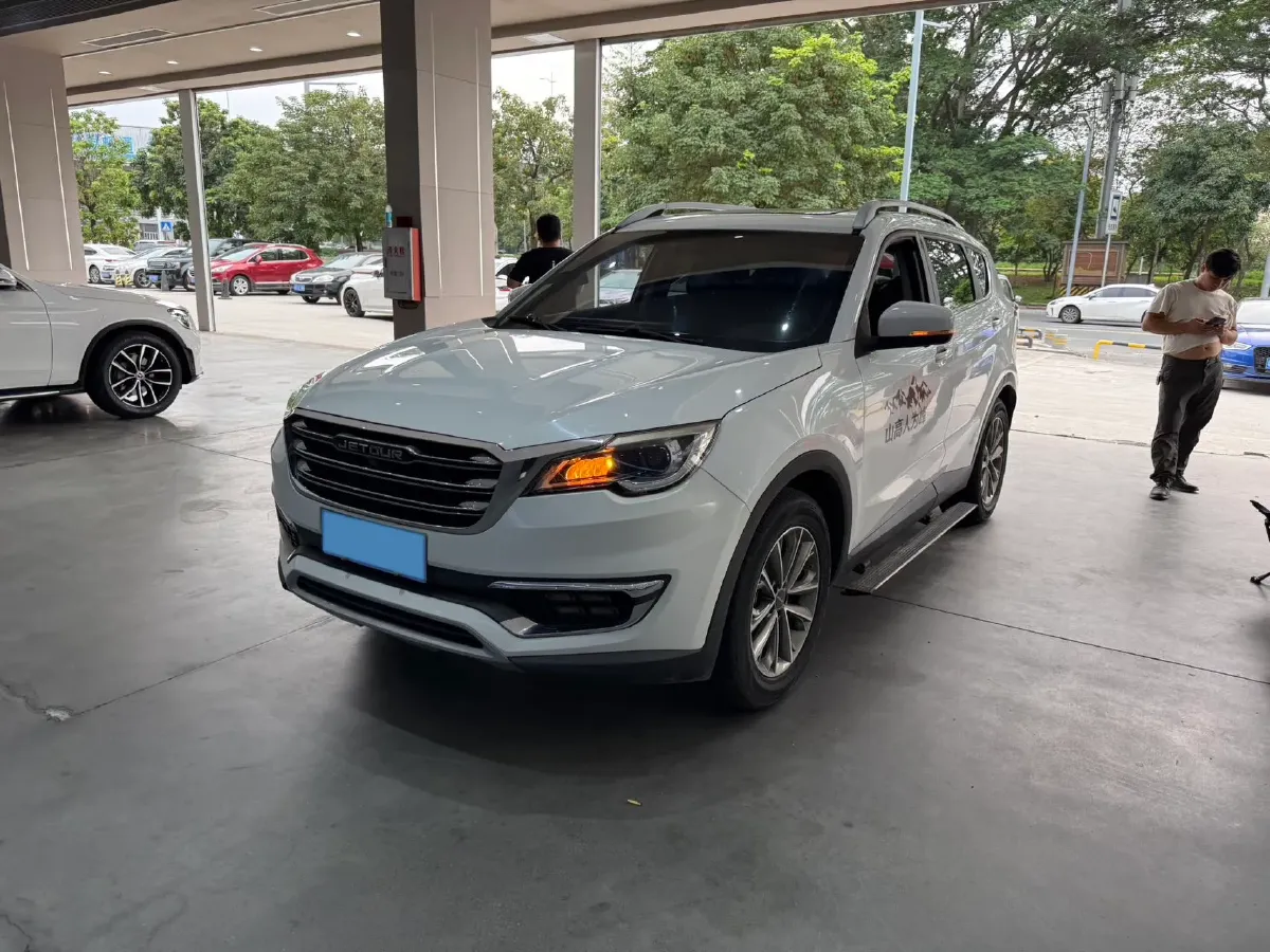 2018 SWM X7 1.8L 137HP L4 5MT,autocango,china used car exporter,china ev exporter,chinese used car exporter,chinese used ev exporter