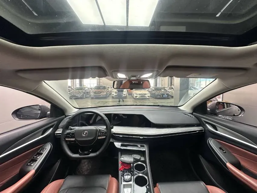 2020 ChangAn Eado 1.6L 128HP L4 5MT,autocango,china used car exporter,china ev exporter,chinese used car exporter,chinese used ev exporter