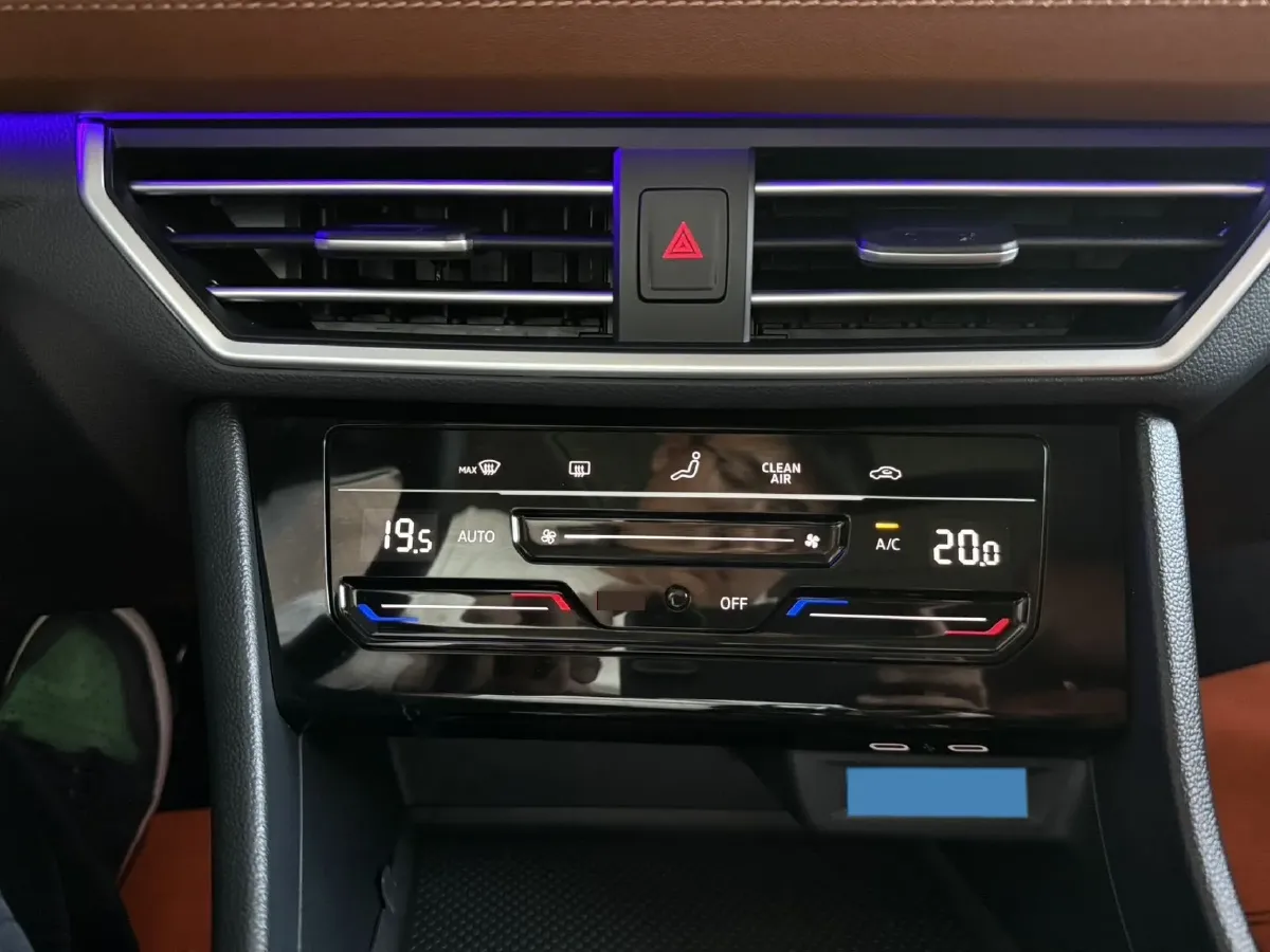 2023 Volkswagen Sagitar 1.4T 150HP L4 7DCT,autocango,china used car exporter,china ev exporter,chinese used car exporter,chinese used ev exporter