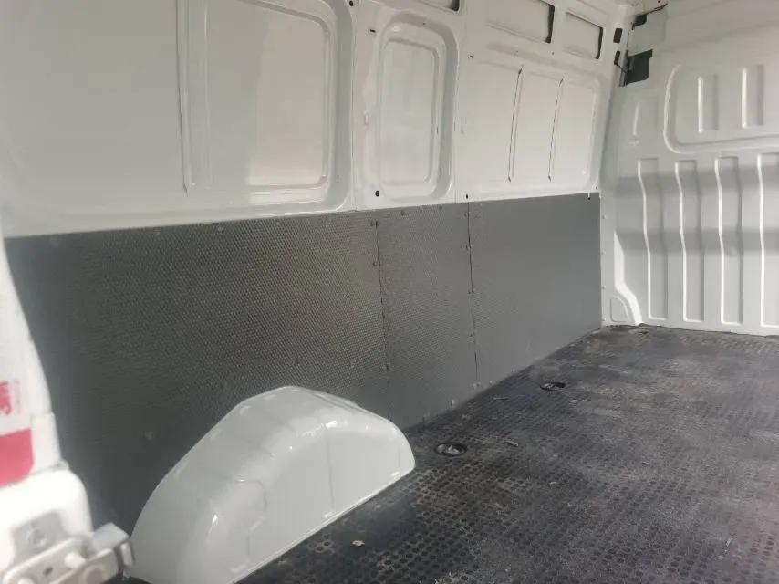 2021 MAXUS XinTu V80 2.0T 139HP L4 6MT,autocango,china used car exporter,china ev exporter,chinese used car exporter,chinese used ev exporter