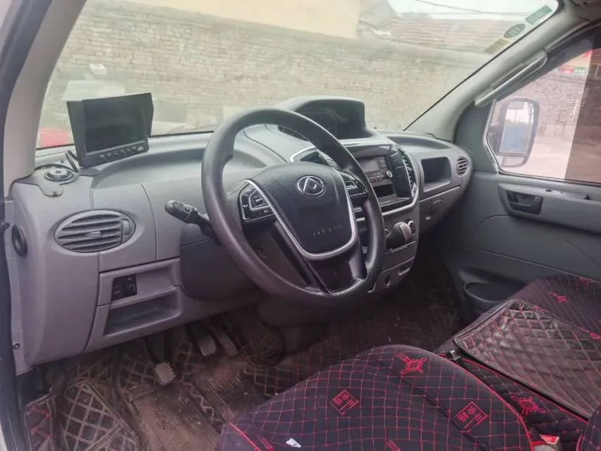 2021 MAXUS XinTu V80 2.0T 139HP L4 6MT,autocango,china used car exporter,china ev exporter,chinese used car exporter,chinese used ev exporter