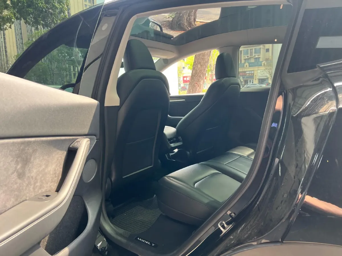 2022 Tesla Model Y BEV 60KWH,autocango,china used car exporter,china ev exporter,chinese used car exporter,chinese used ev exporter