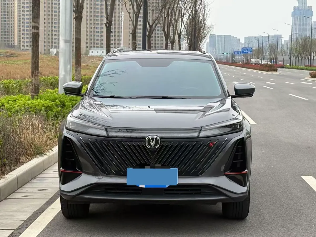 2022 ChangAn CS75 Plus 1.5T 188HP L4 8AT,autocango,china used car exporter,china ev exporter,chinese used car exporter,chinese used ev exporter