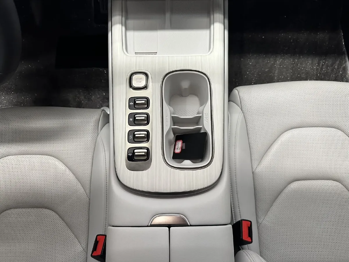 2024 MI SU7 BEV 101KWH,autocango,china used car exporter,china ev exporter,chinese used car exporter,chinese used ev exporter