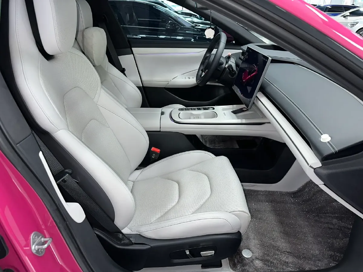 2024 MI SU7 BEV 101KWH,autocango,china used car exporter,china ev exporter,chinese used car exporter,chinese used ev exporter