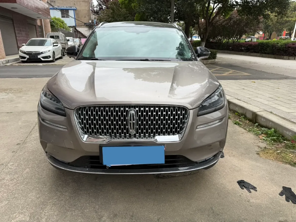 2021 Lincoln Corsair 2.0T 245HP L4 8AT,autocango,china used car exporter,china ev exporter,chinese used car exporter,chinese used ev exporter