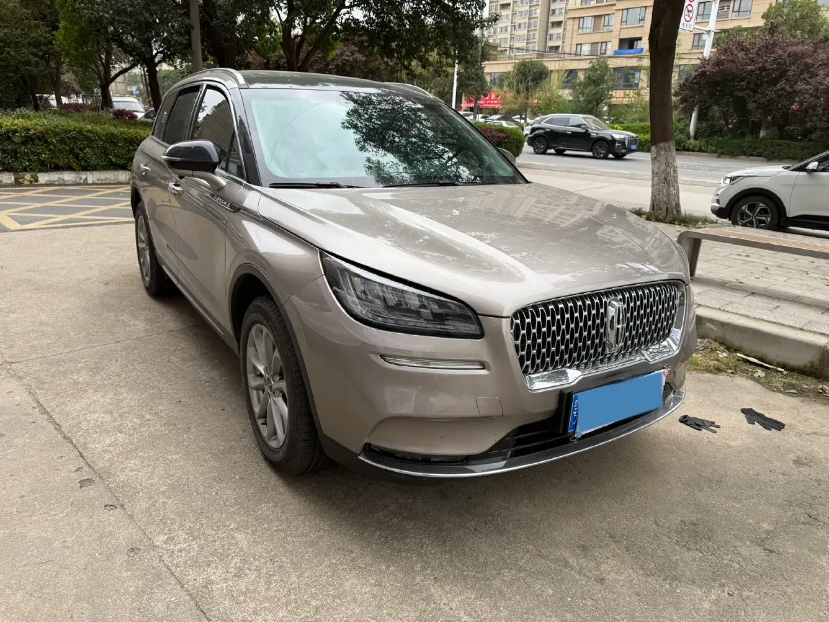 2021 Lincoln Corsair 2.0T 245HP L4 8AT,autocango,china used car exporter,china ev exporter,chinese used car exporter,chinese used ev exporter