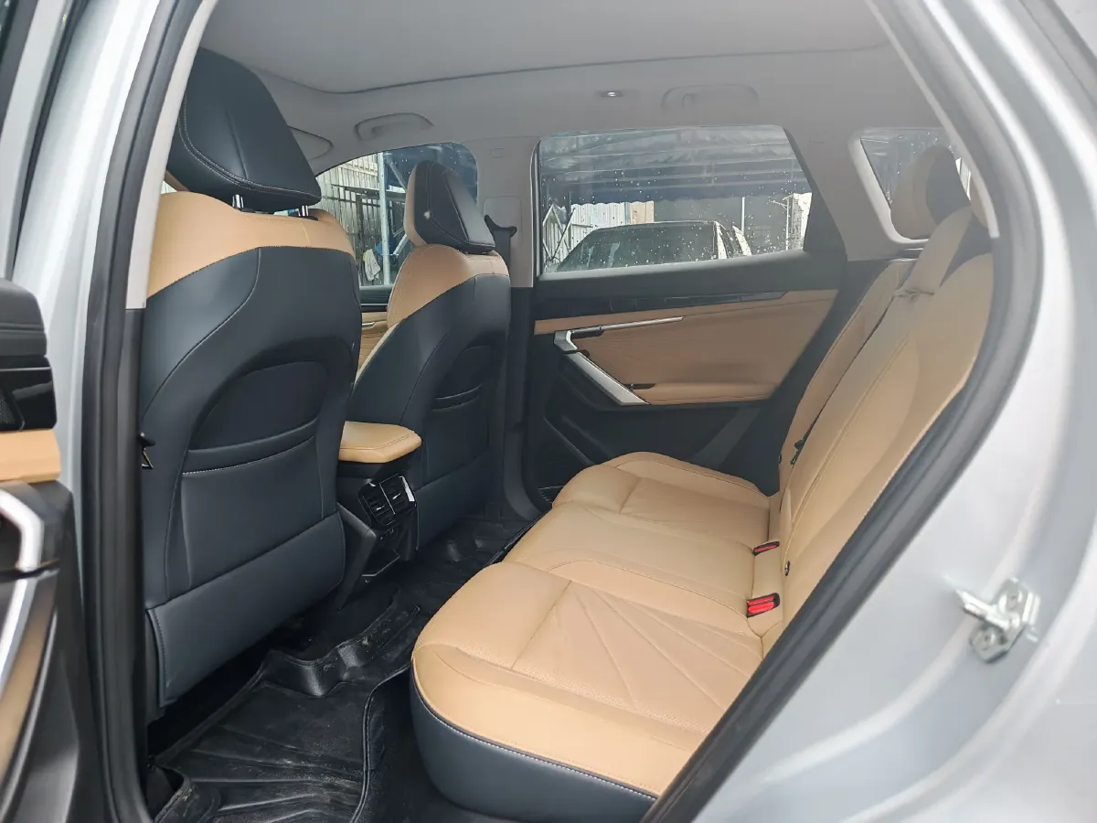 2023 Geely StarRay 1.5T 181HP L4 7DCT,autocango,china used car exporter,china ev exporter,chinese used car exporter,chinese used ev exporter