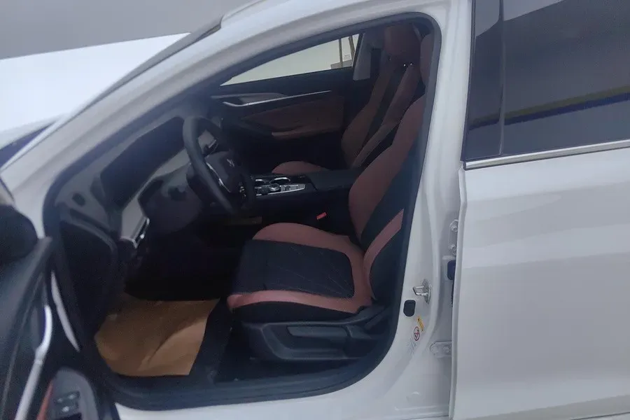 2025 ChangAn Eado 1.4T 160HP L4 7DCT,autocango,china used car exporter,china ev exporter,chinese used car exporter,chinese used ev exporter