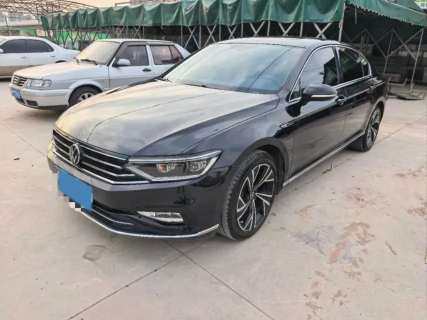 2020 Volkswagen Magotan 2.0T 186HP L4 7DCT,autocango,china used car exporter,china ev exporter,chinese used car exporter,chinese used ev exporter