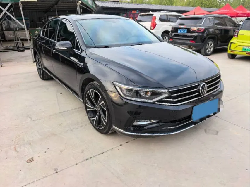 2020 Volkswagen Magotan 2.0T 186HP L4 7DCT,autocango,china used car exporter,china ev exporter,chinese used car exporter,chinese used ev exporter