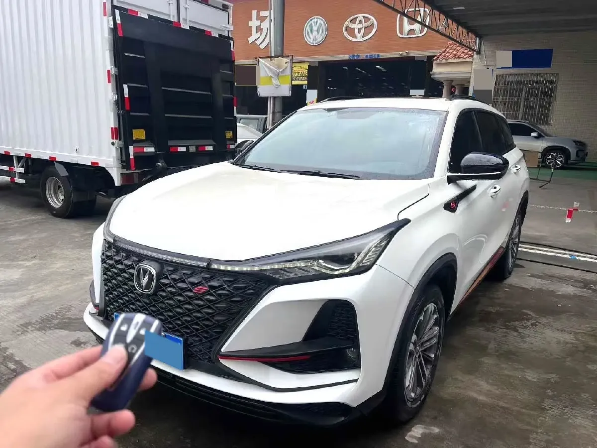 2021 ChangAn CS75 Plus 1.5T 178HP L4 6AT,autocango,china used car exporter,china ev exporter,chinese used car exporter,chinese used ev exporter