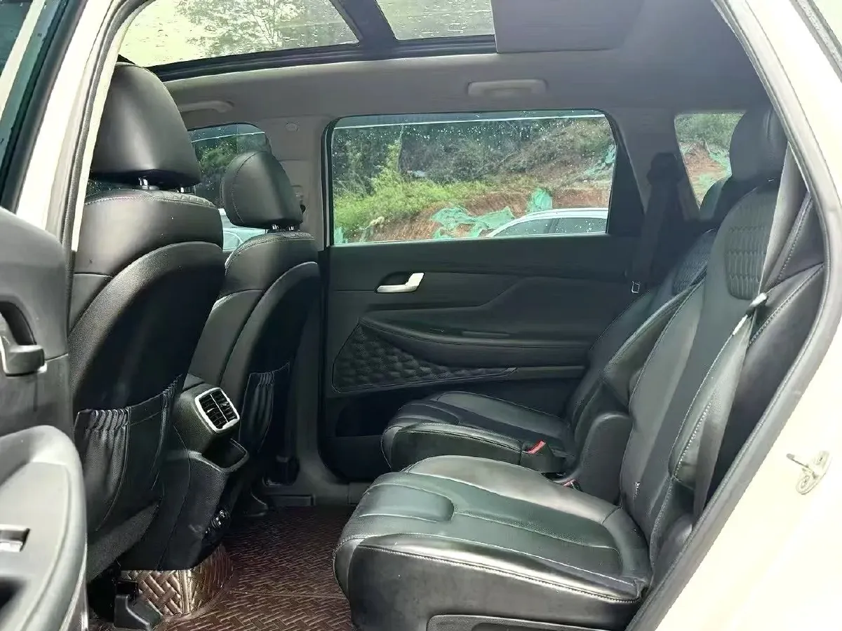 2021 Toyota RAV4 2.5L 178HP L4 E-CVT Hybrid,autocango,china used car exporter,china ev exporter,chinese used car exporter,chinese used ev exporter