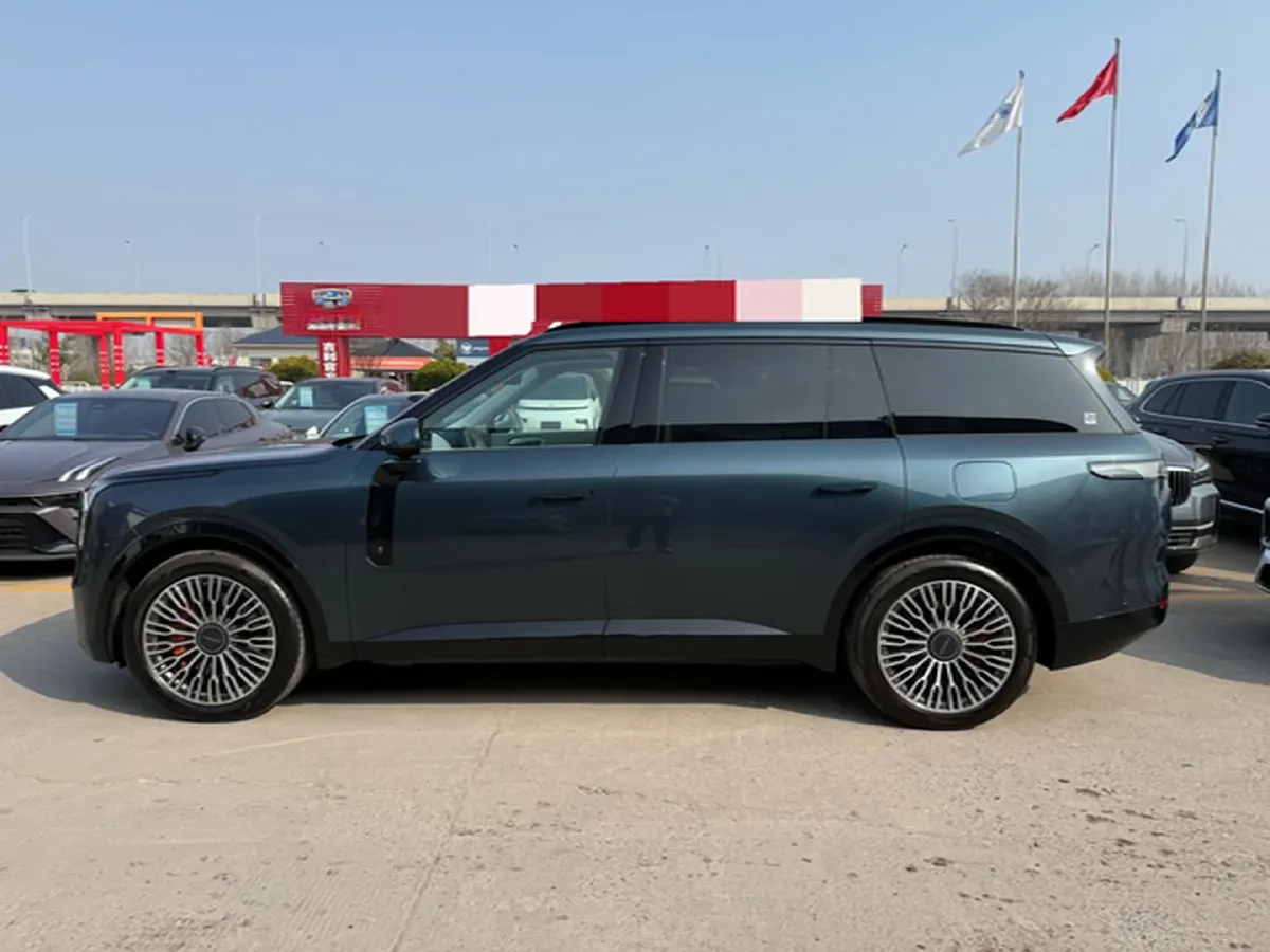 2025 LYNK&CO 900 2.0T 254HP L4 3DHT PHEV 50KWH,autocango,china used car exporter,china ev exporter,chinese used car exporter,chinese used ev exporter