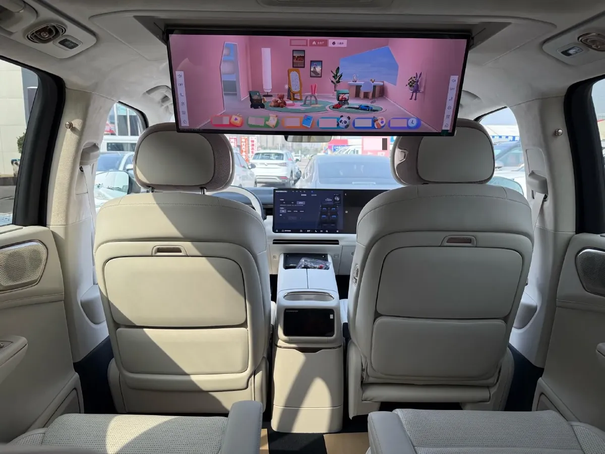 2025 LYNK&CO 900 2.0T 254HP L4 3DHT PHEV 50KWH,autocango,china used car exporter,china ev exporter,chinese used car exporter,chinese used ev exporter