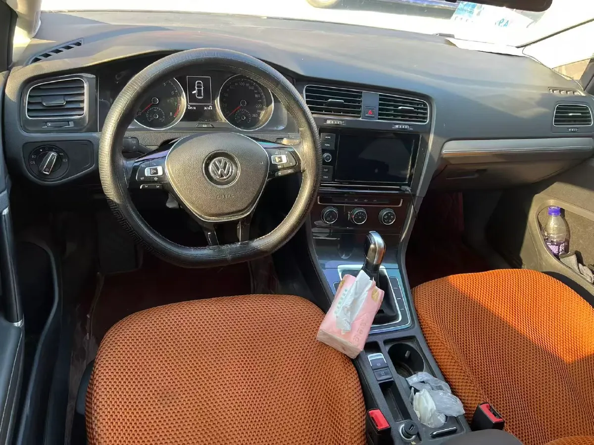 2019 Volkswagen Golf 1.6L 110HP L4 6AT,autocango,china used car exporter,china ev exporter,chinese used car exporter,chinese used ev exporter