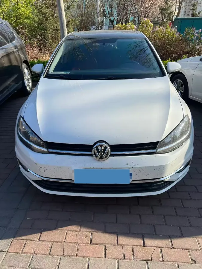 2019 Volkswagen Golf 1.6L 110HP L4 6AT,autocango,china used car exporter,china ev exporter,chinese used car exporter,chinese used ev exporter
