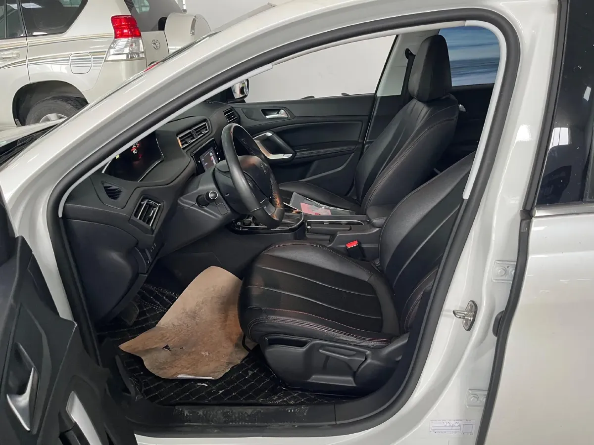 2018 Peugeot 308 1.6L 117HP L4 6AT,autocango,china used car exporter,china ev exporter,chinese used car exporter,chinese used ev exporter