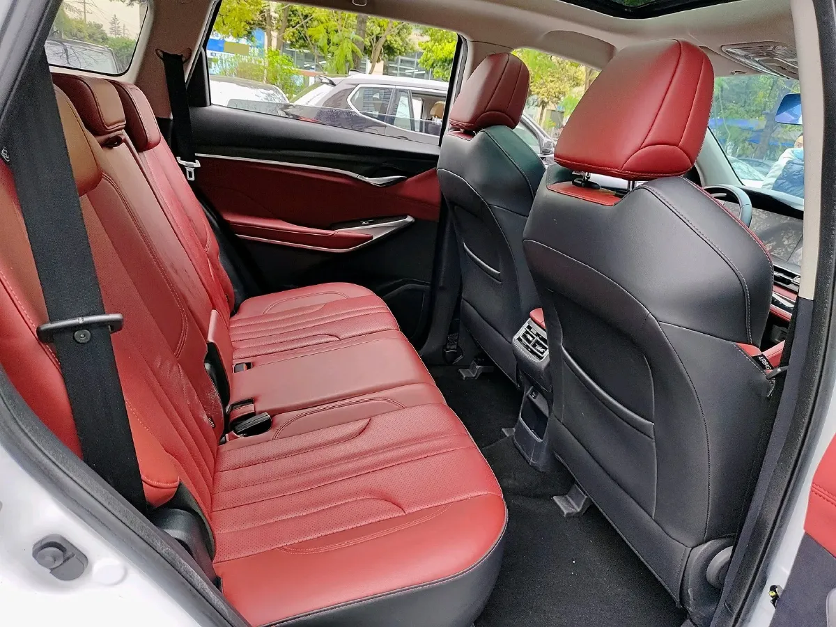 2020 ChangAn CS75 Plus 1.5T 178HP L4 6AT,autocango,china used car exporter,china ev exporter,chinese used car exporter,chinese used ev exporter