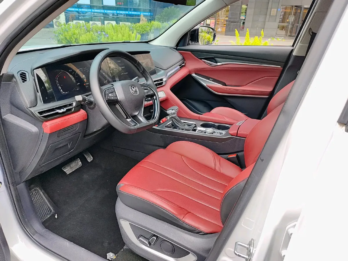 2020 ChangAn CS75 Plus 1.5T 178HP L4 6AT,autocango,china used car exporter,china ev exporter,chinese used car exporter,chinese used ev exporter