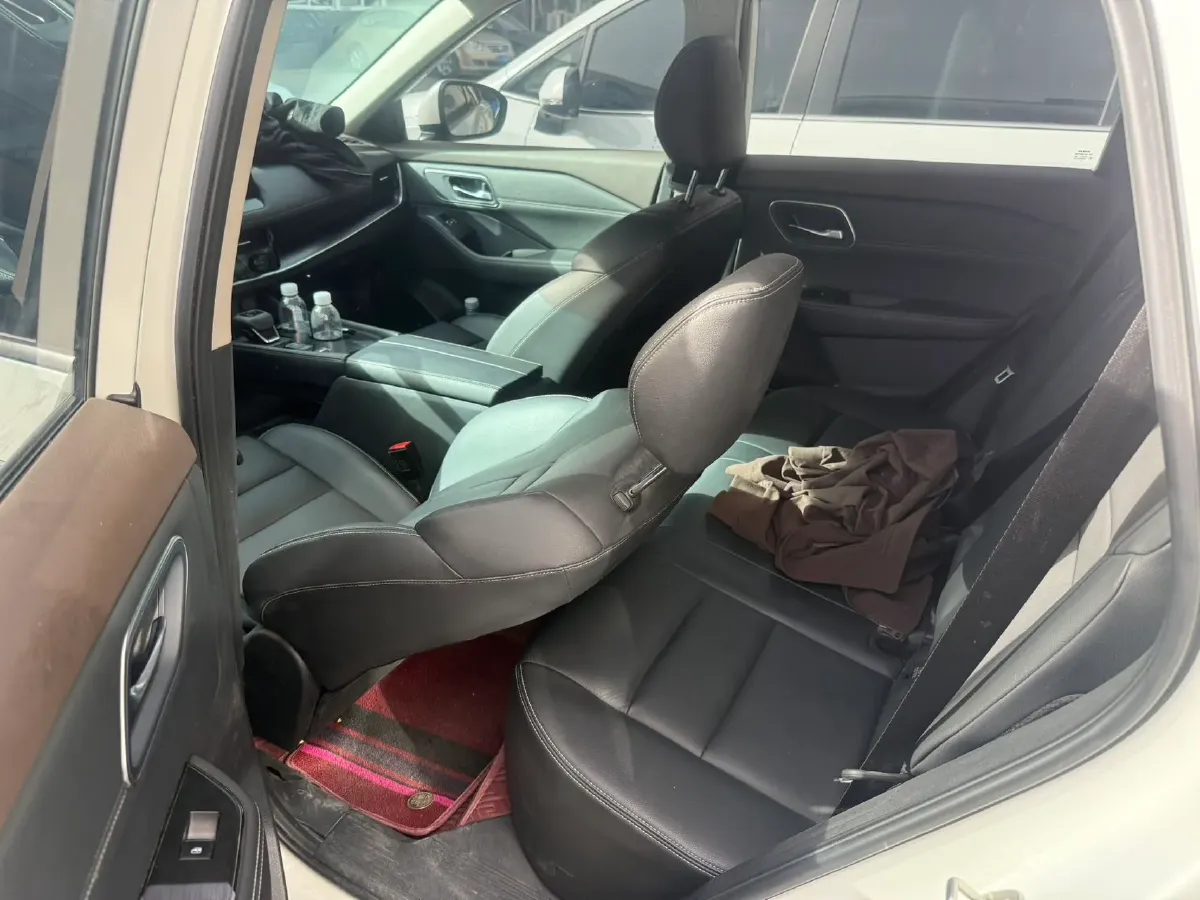 2021 Nissan X-Trail 1.5T 204HP L3 CVT,autocango,china used car exporter,china ev exporter,chinese used car exporter,chinese used ev exporter