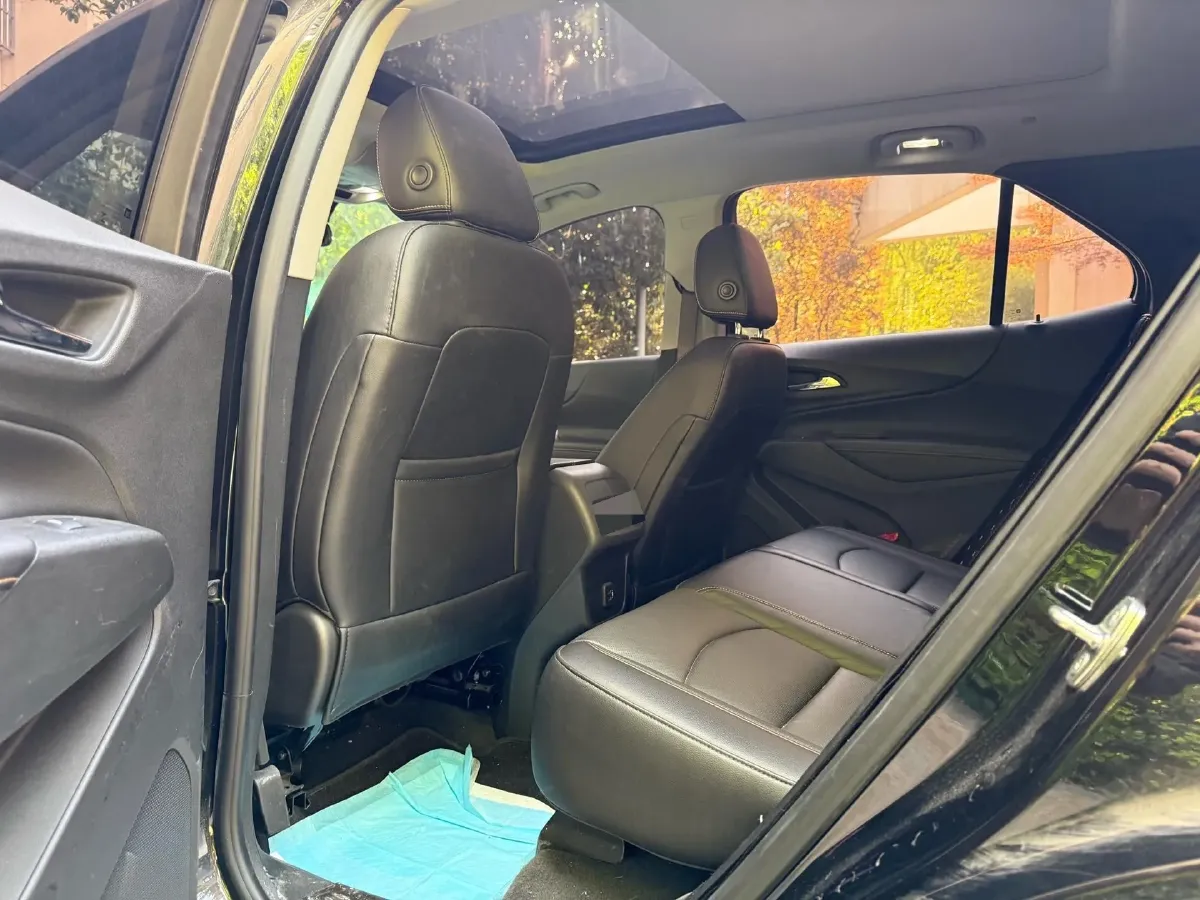 2018 Chevrolet Equinox 2.0T 260HP L4 9AT,autocango,china used car exporter,china ev exporter,chinese used car exporter,chinese used ev exporter