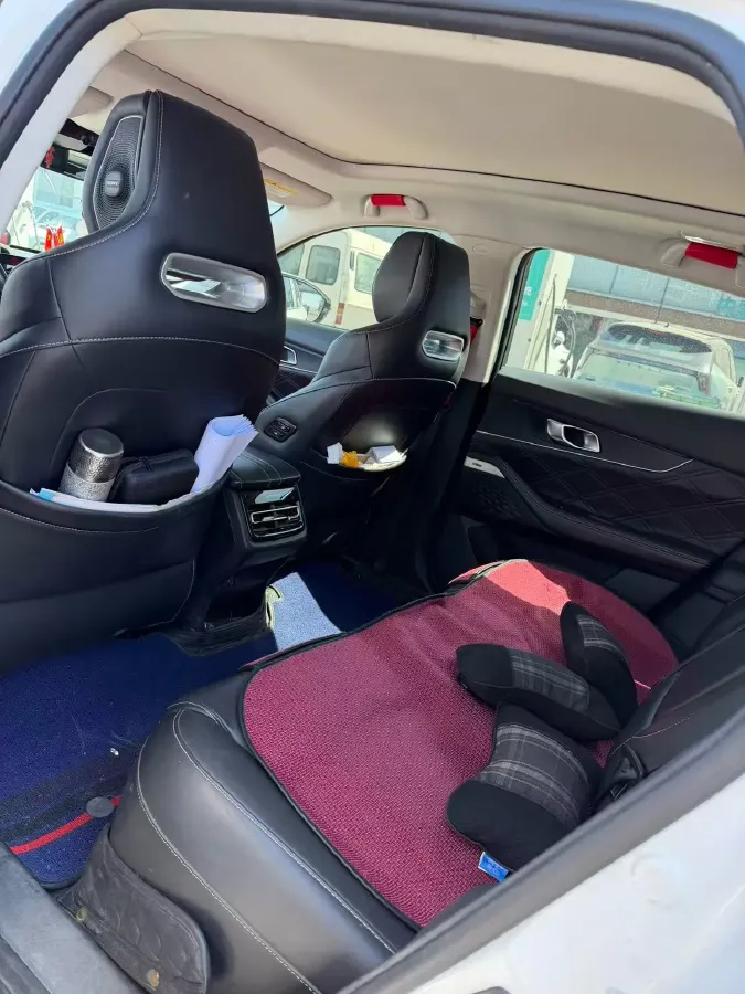 2023 ChangAn UNI-K iDD 1.5T 170HP L4 6TCT PHEV 28.39KWH,autocango,china used car exporter,china ev exporter,chinese used car exporter,chinese used ev exporter