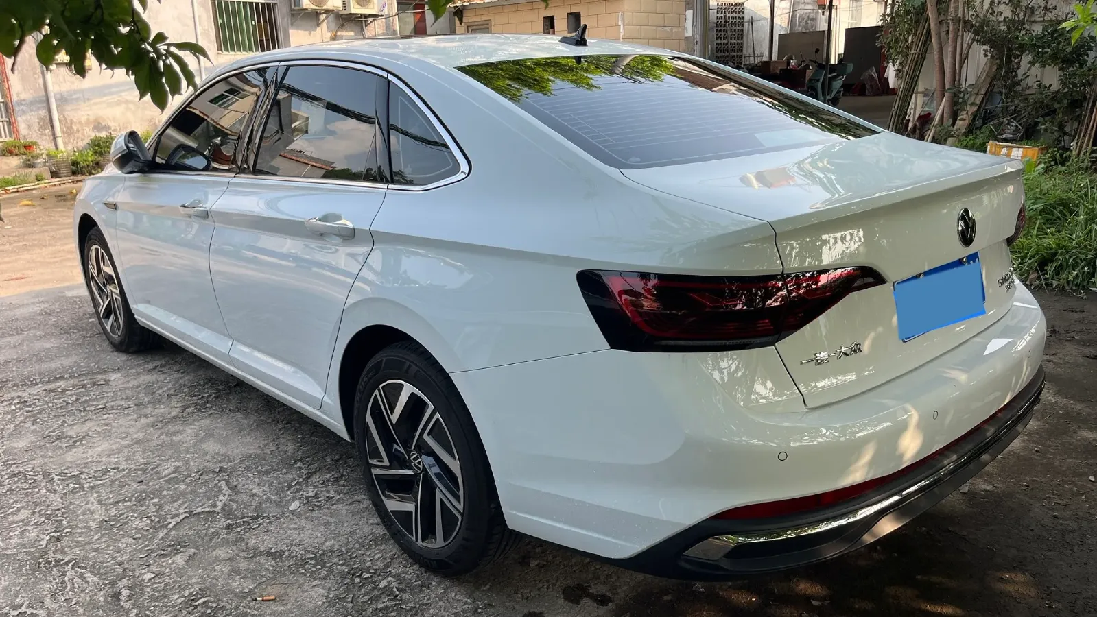 2025 Volkswagen Sagitar 1.5T 160HP L4 7DCT,autocango,china used car exporter,china ev exporter,chinese used car exporter,chinese used ev exporter