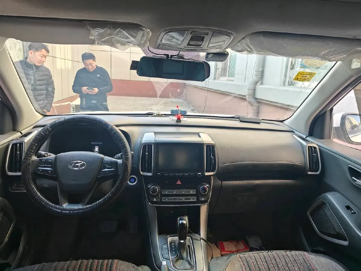 2018 Hyundai ix35 2.0L 160HP L4 6AT,autocango,china used car exporter,china ev exporter,chinese used car exporter,chinese used ev exporter