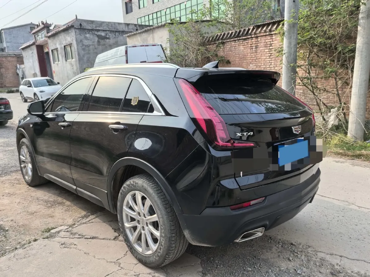2021 Cadillac XT4 2.0T 237HP L4 9AT,autocango,china used car exporter,china ev exporter,chinese used car exporter,chinese used ev exporter