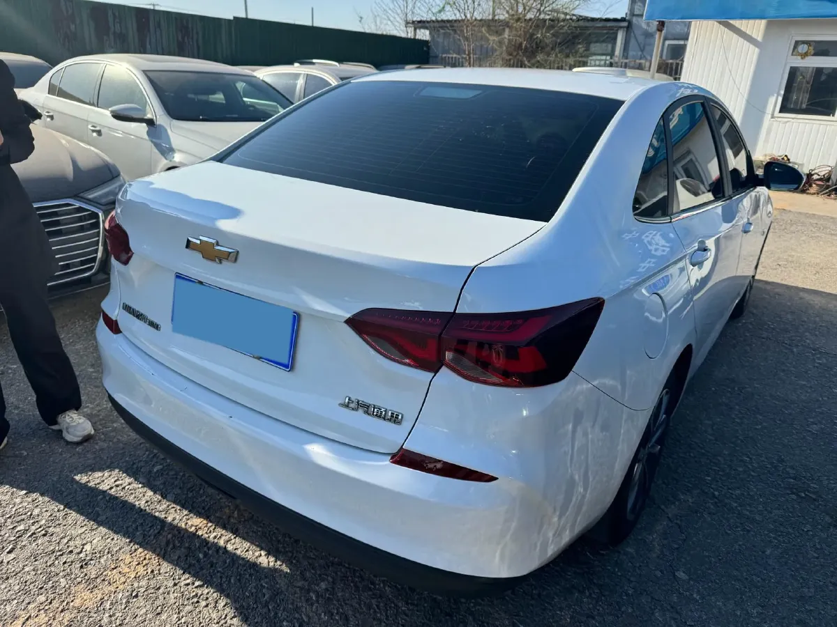 2021 Chevrolet Monza 1.5L 113HP L4 6AT,autocango,china used car exporter,china ev exporter,chinese used car exporter,chinese used ev exporter