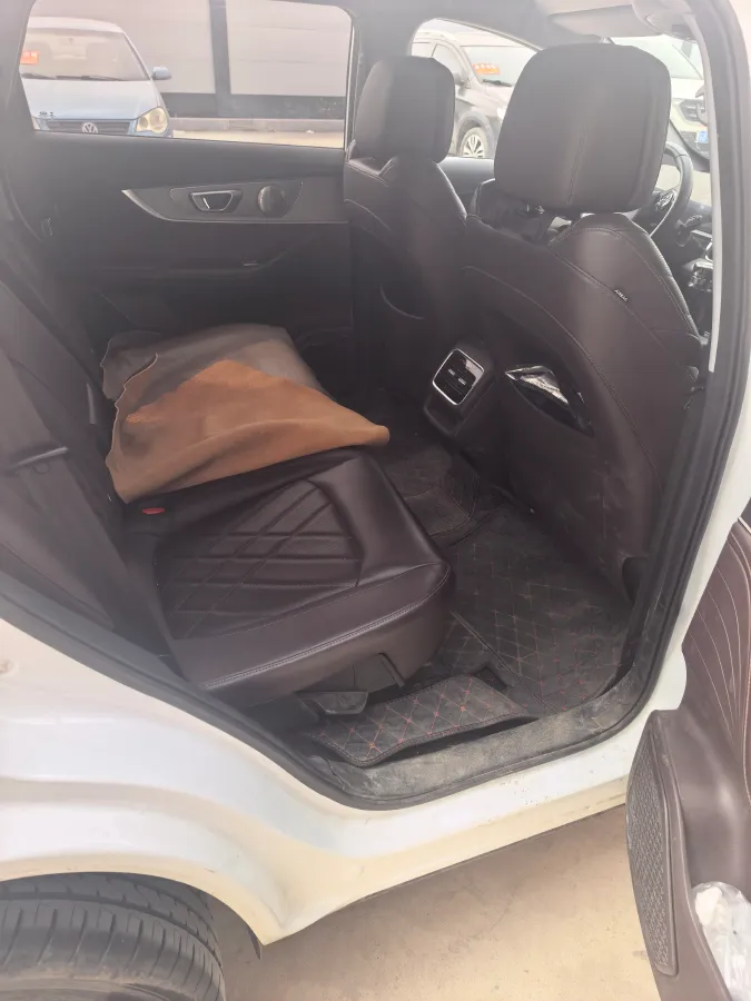 2022 Chery Tiggo 8 PRO 2.0T 254HP L4 7DCT,autocango,china used car exporter,china ev exporter,chinese used car exporter,chinese used ev exporter