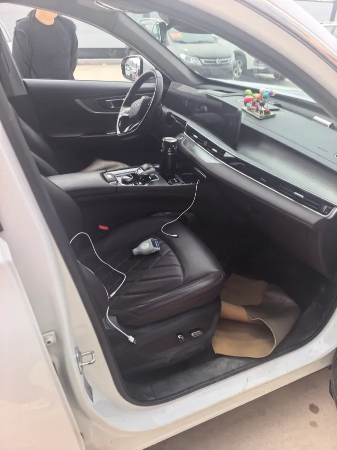 2022 Chery Tiggo 8 PRO 2.0T 254HP L4 7DCT,autocango,china used car exporter,china ev exporter,chinese used car exporter,chinese used ev exporter